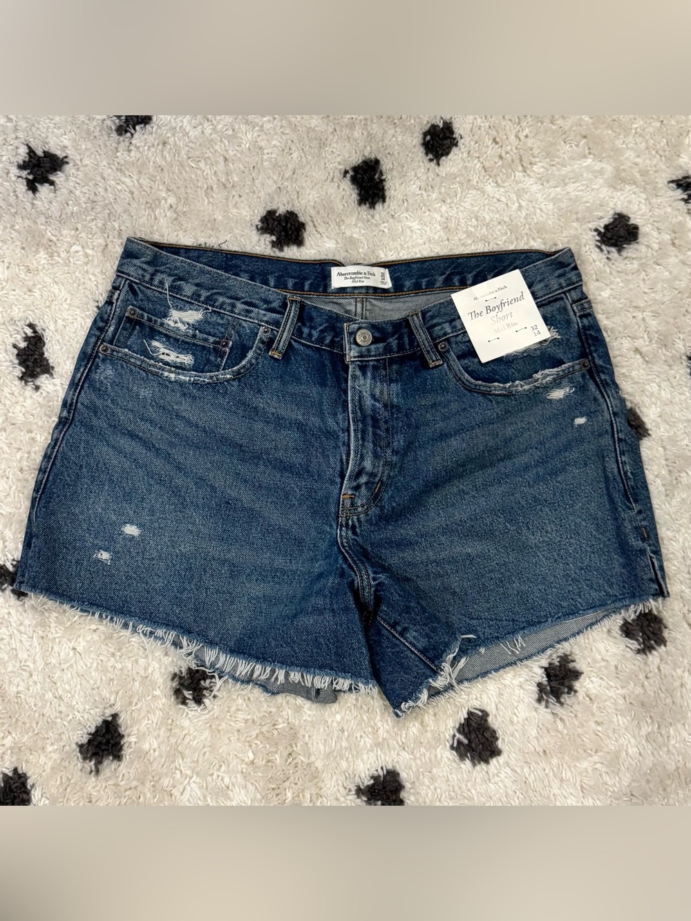 Abercrombie Mid Rise Boyfriend Shorts DARK size 32